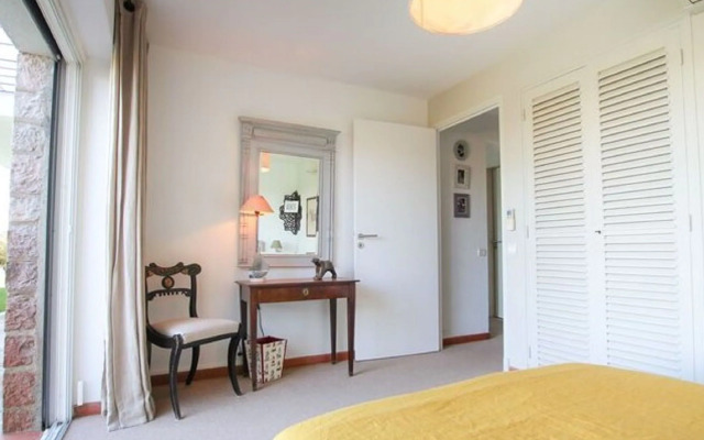 Modern holiday home in Gassin with private pool