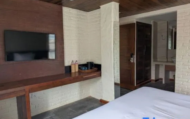 Nomad Pokhara Hotel
