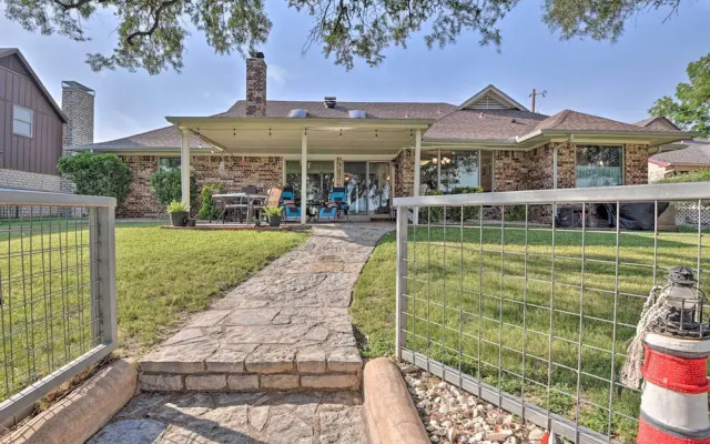 Lakefront Granbury Getaway: Boat, Swim & Fish