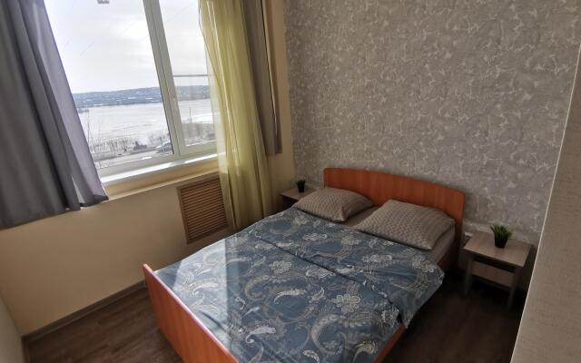 Апартаменты на Верхней Набережной 145/13