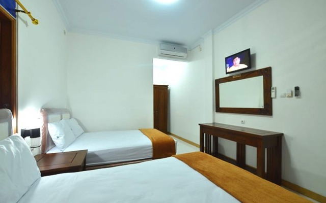 Hotel Bukit Uhud Yogyakarta