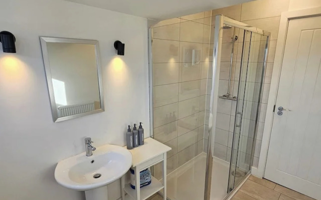 Apartmentsleeps4-marketquarter-wifi-parking