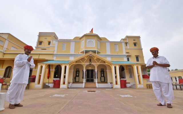 Roop Niwas Kothi