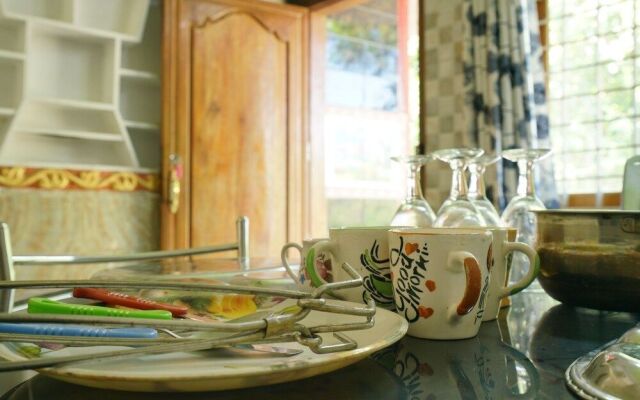 OYO 26823 Hotel Krishna Greens