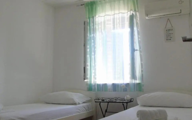 Peric Rooms
