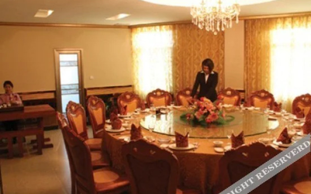 Shuang Long Hotel