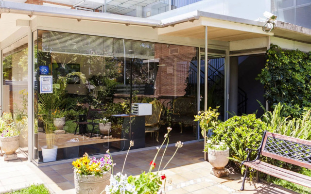 Velor Apartments