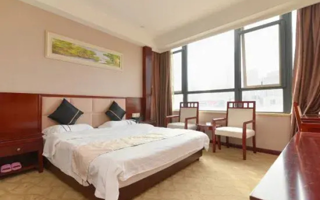 Jinzhai Greenland Jincheng Business Hotel