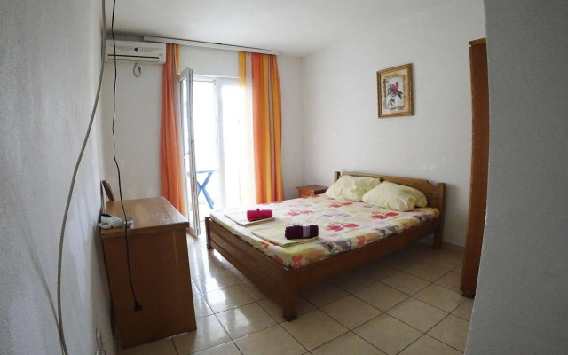 Sun Hostel Budva