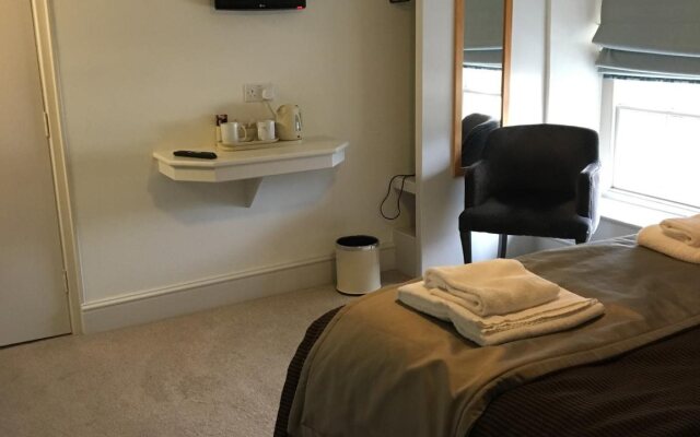 The New Three Mariners Inn