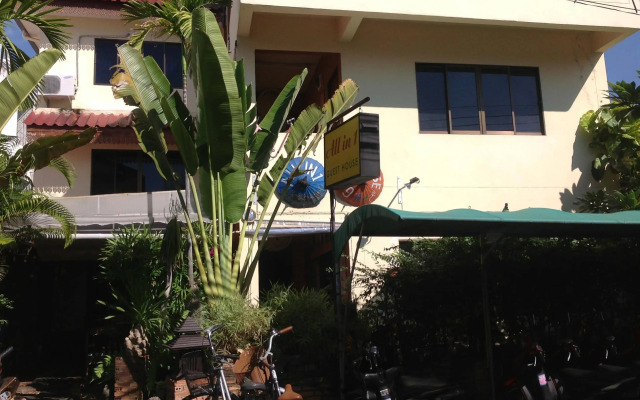 All In 1 Guesthouse Chiang Mai