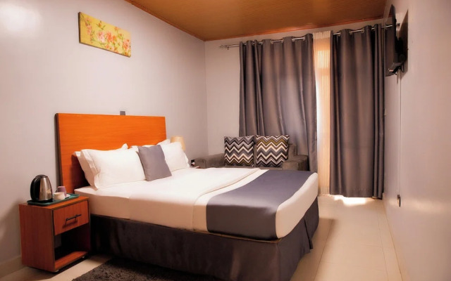 Romalo Hotel & Apartments