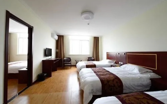 Qingdao Xinshijia Business Hotel