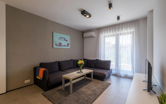 APT 32 near Mall of Sofia & Metro Station