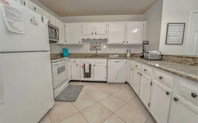 Woodland Shores Beach Resort by Panhandle Getaways