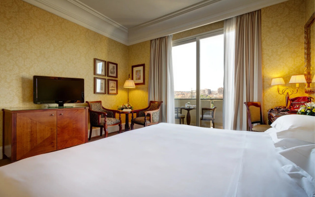 Excelsior Grand Hotel