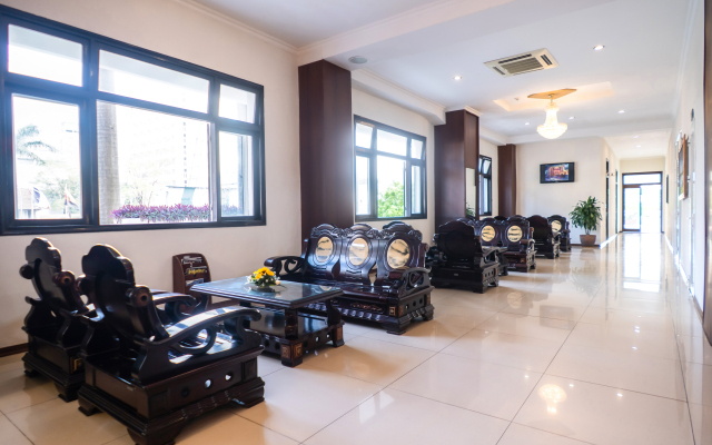 Century Riverside Hotel Hue