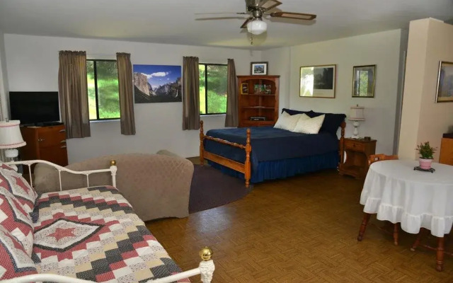 Carriage House at Twelve Oaks