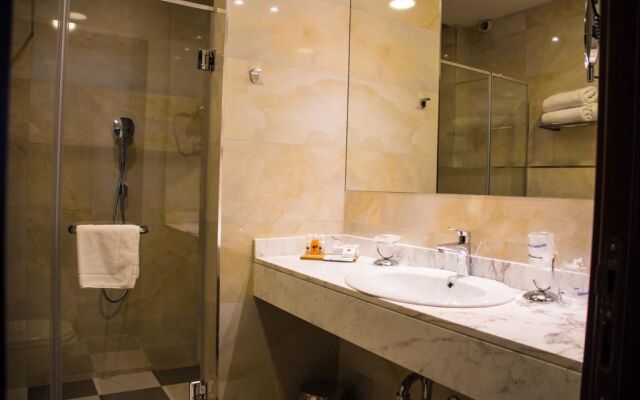 Xenon Hotel & SPA