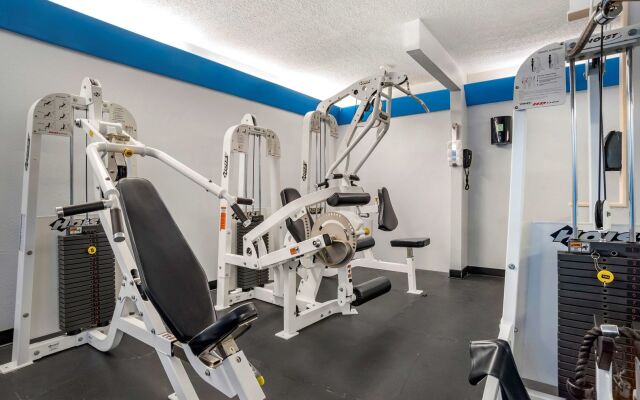 Best Western Navarre Waterfront