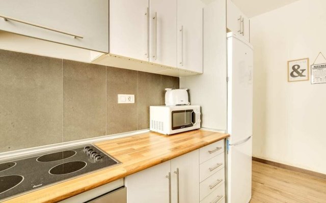 Spacious Refurbished 1bed Flat, Close to the Metro
