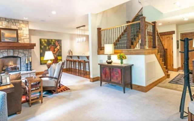 Vail_gore_creek_bergrose_5bd