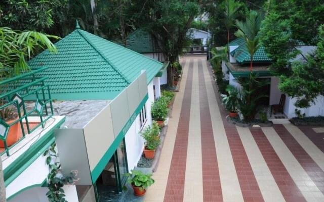 Raja Park Beach Resort