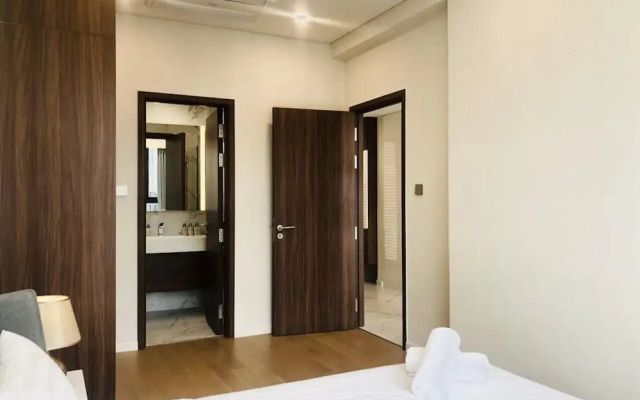 DongDong Apartment The Metropole