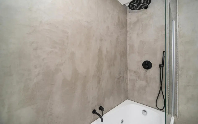 Big 4-bedroom flat, terrace with great Vítkov view