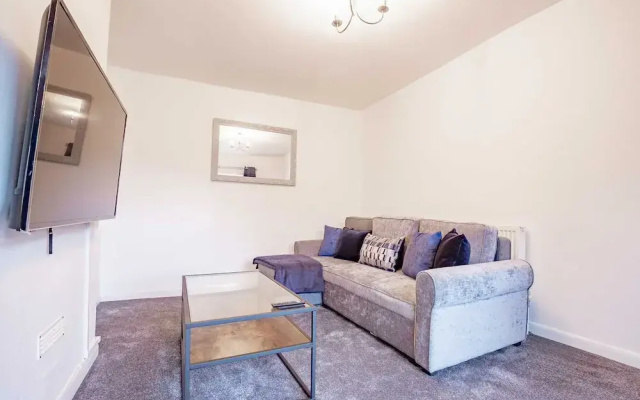 Host Stay Chestnut Residence