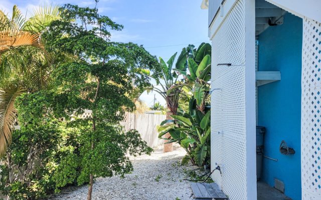 Sunset Views + Steps From The Beach 2 Bedroom Duplex by RedAwning