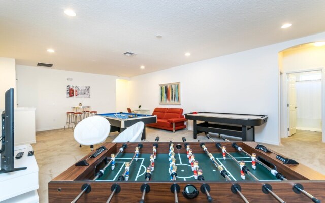 Solterra - 6140 Broad Oak Drive