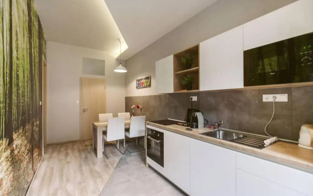 Dream Forest Apartment