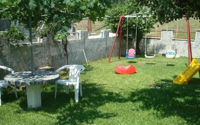 Villa Tonia Apartments