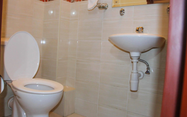 Eron Hotel