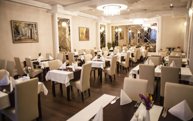 Regency Hotel