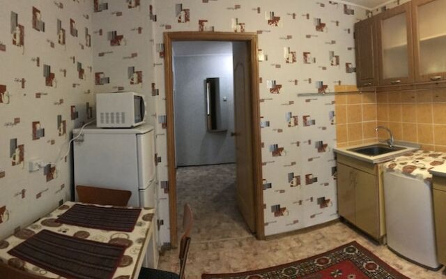 Apartment in the center in 80s style