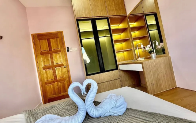 Skyline Suites l The Horizon Ipoh by Grab A Stay l 1-8pax – Guest Rooms – Ipoh