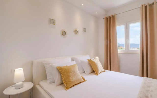 Villa Apartments AA 1