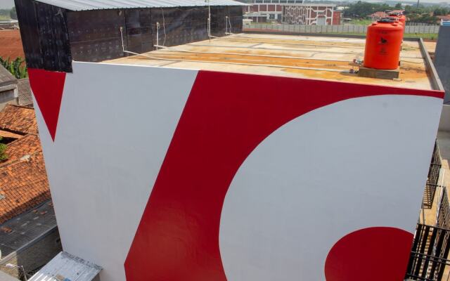 Kamar Keluarga Mahkota 8 By OYO Rooms
