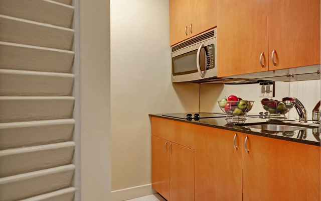 Hotel Elysee by Library Hotel Collection