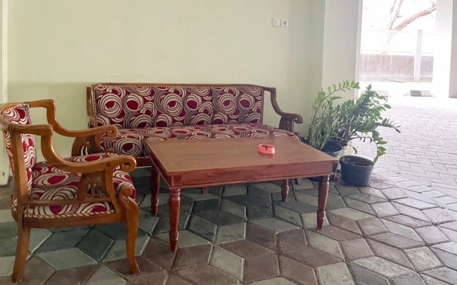 Hotel Permai Syariah RedPartner Sananwetan Blitar – Hotel Rooms – Blitar