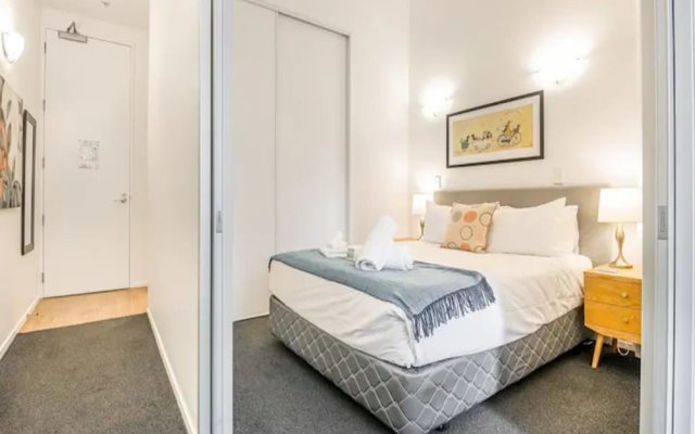 Open-Plan Living In The Heart Of Auckland