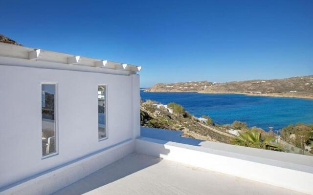 Mykonian house in Elia beach by GHH