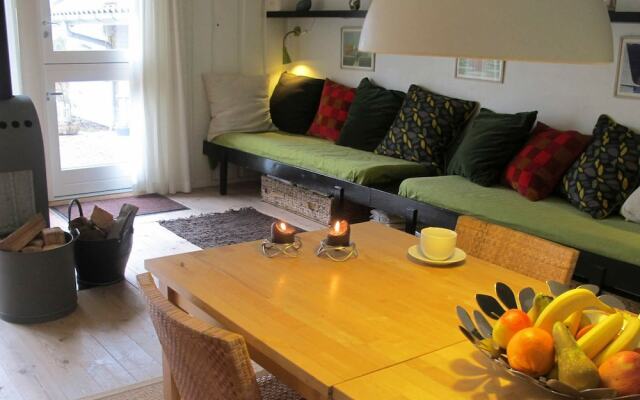 Seaside Holiday Home for 4 in Askeby