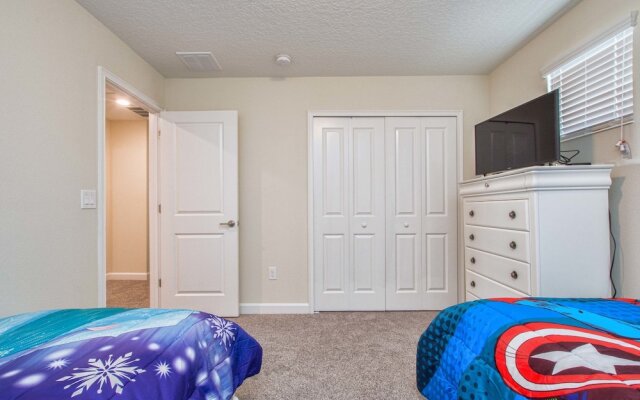 Storey Lake-5 Bedroom Pool Home-1663ST
