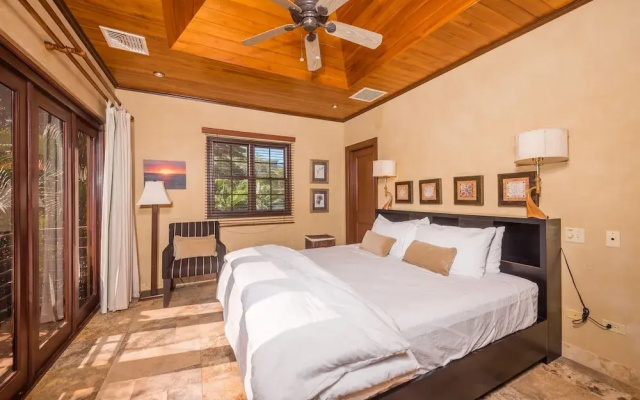 Jet Luxury at Langosta BeachResortVillas