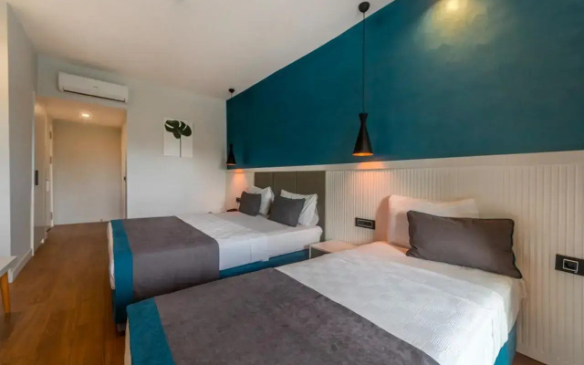Tema 242 Hotel