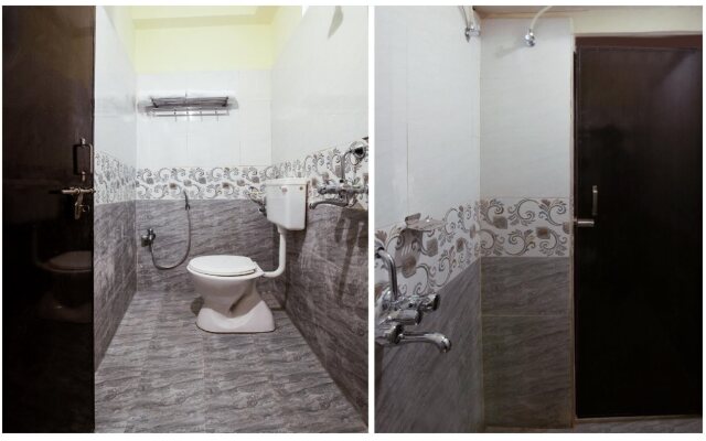 Deepansh Plaza By OYO Rooms