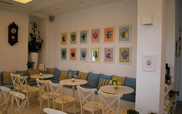 Hotel Anthousa